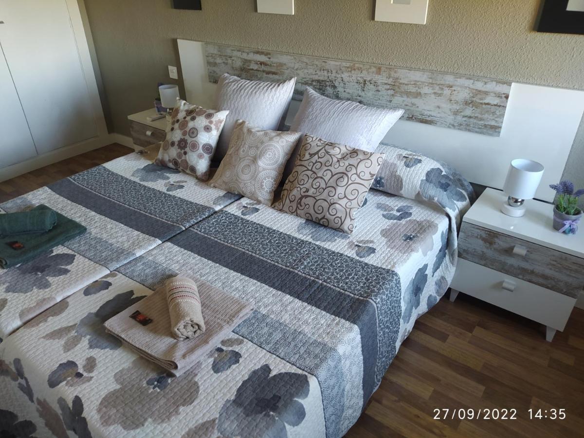 Piso Navas Apartment Navas de San Antonio ภายนอก รูปภาพ